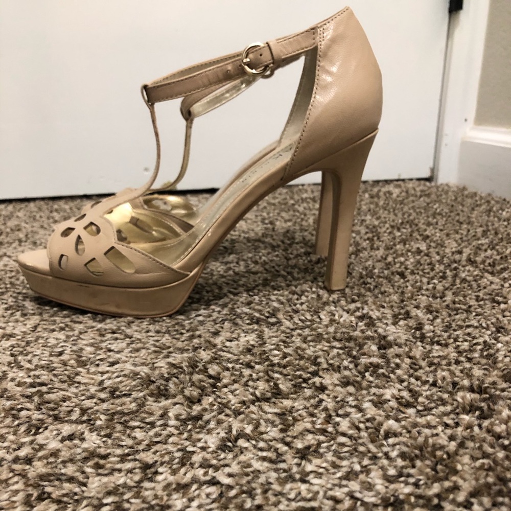 4” beige Anne Klein Heels